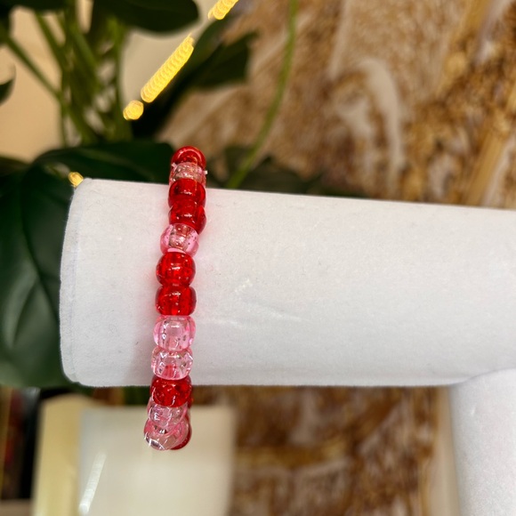 Handmade beaded bracelet - Picture 3 of 5